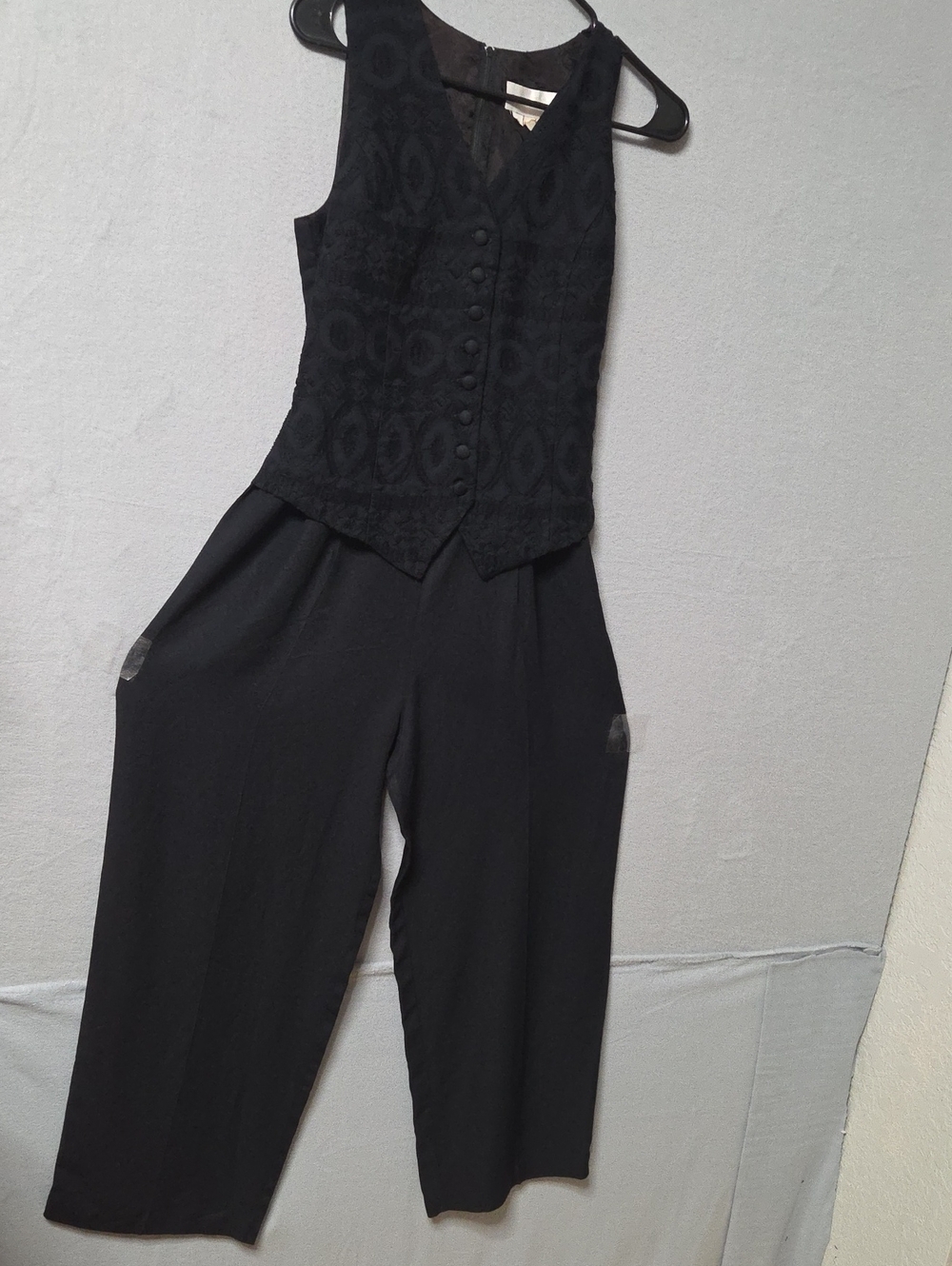 Vintage Casual Corner Black Faux Vest Jumpsuit Wide Leg Size 6 Made in USA.